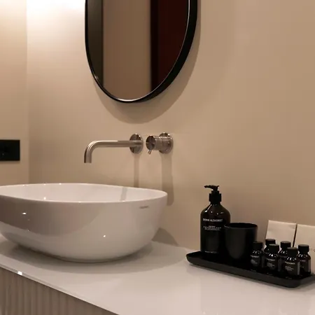 Adaram 게스트하우스 4*