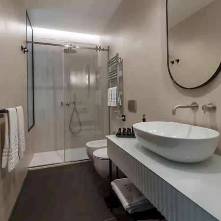 Adaram 게스트하우스 4*