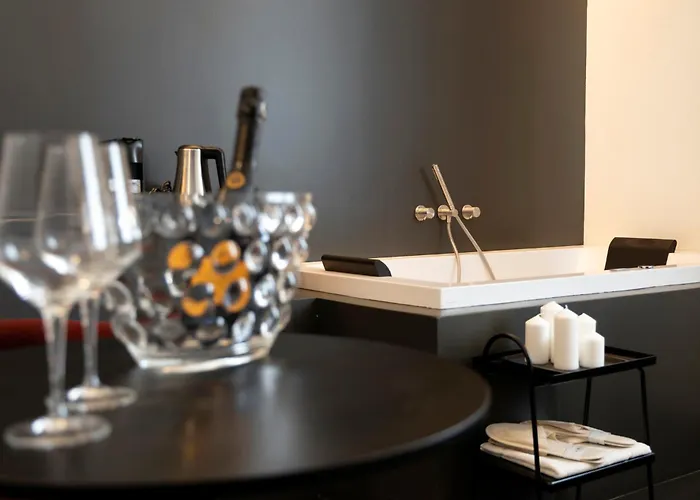 Casa de hóspedes Adaram 4*