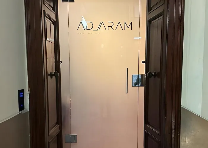 Casa de hóspedes Adaram 4*