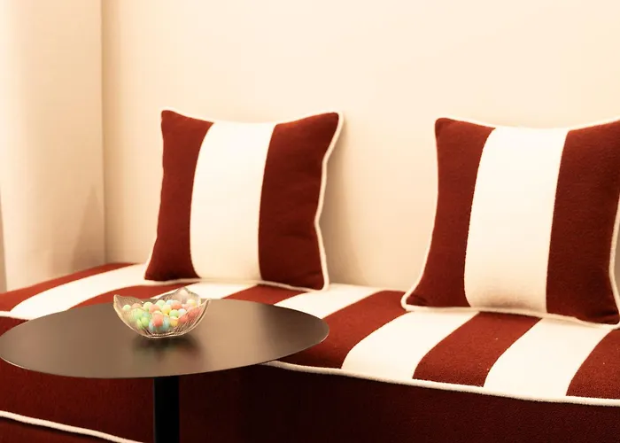 Adaram Неаполь